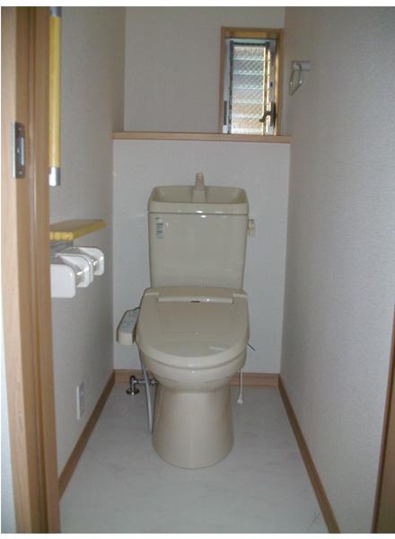 Toilet. 1F, 2F toilet same specifications construction cases