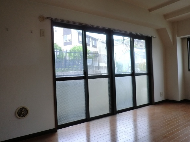 Living and room