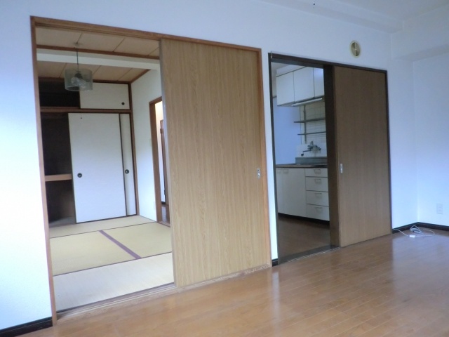 Living and room