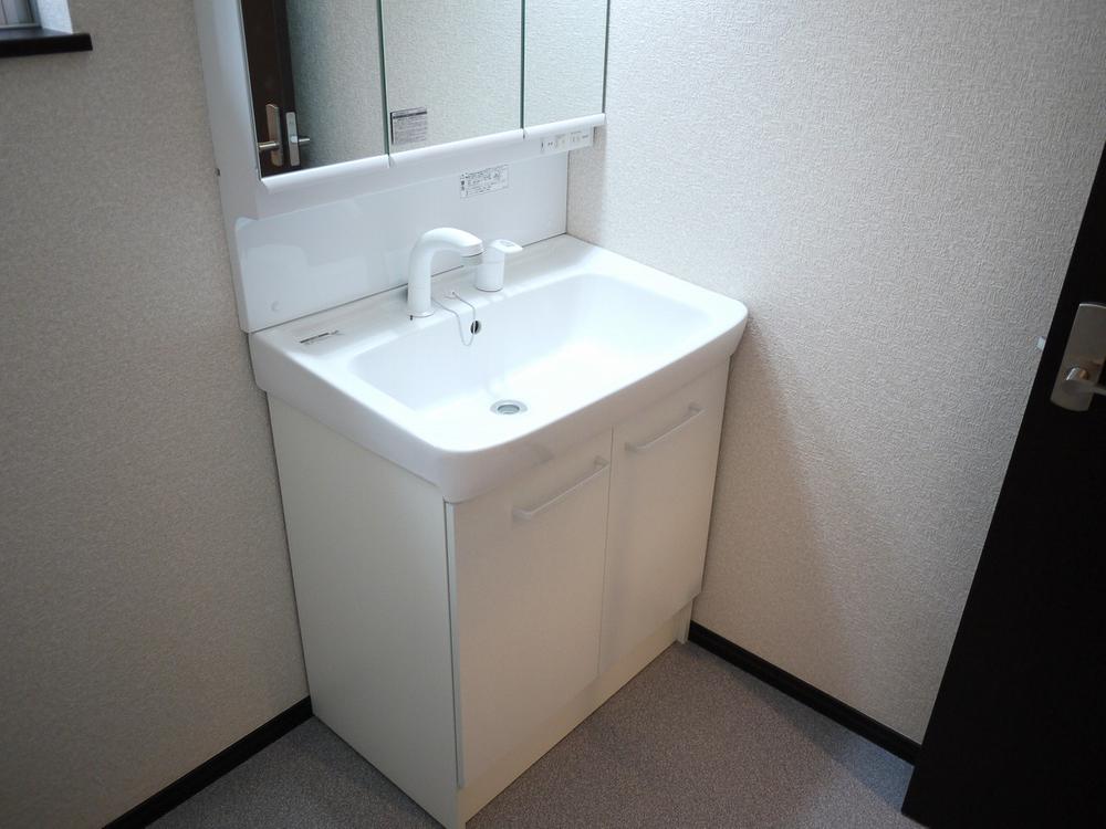 Same specifications photos (Other introspection)