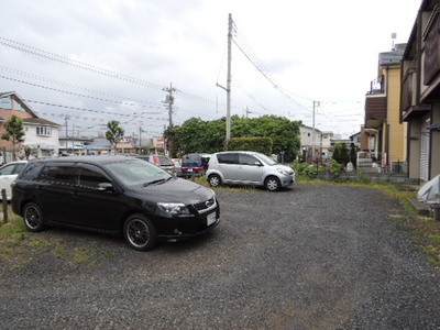 Parking lot