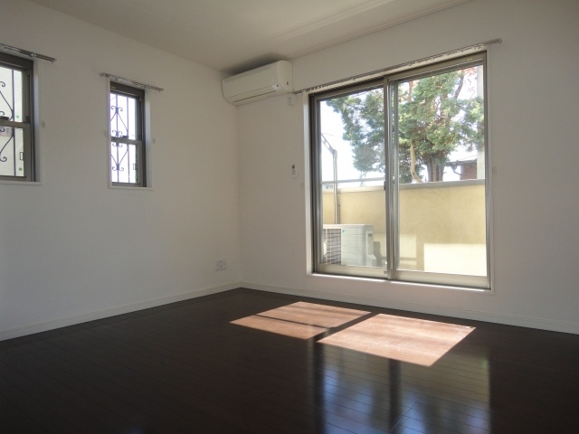 Living and room