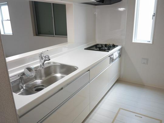 Kitchen. Artificial marble top ・ Slide door faucet water purification function with system Kitchen
