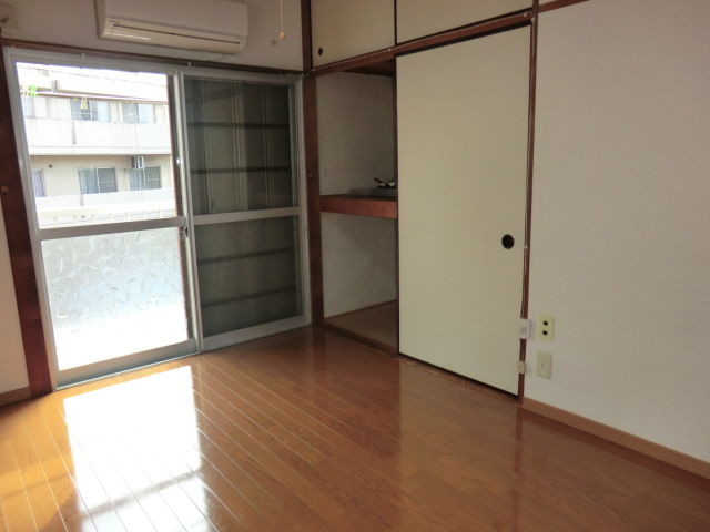 Living and room