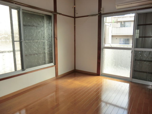 Living and room
