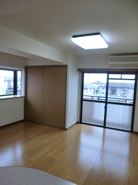 Living and room