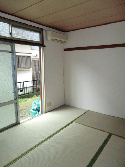 Living and room