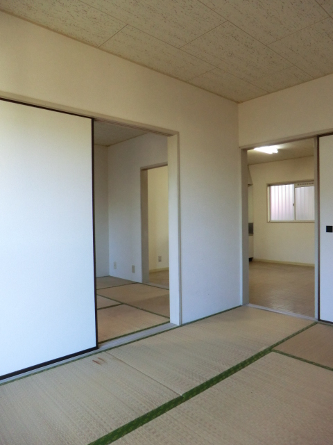 Living and room