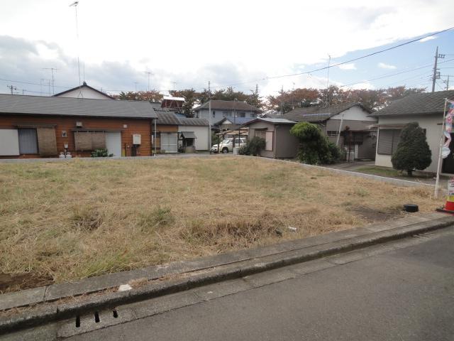 Local appearance photo. 1 Building