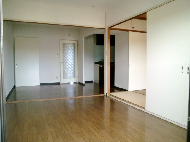 Living and room