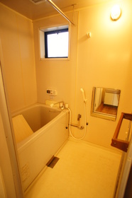 Bath. Reheating ・ It is with drying function.