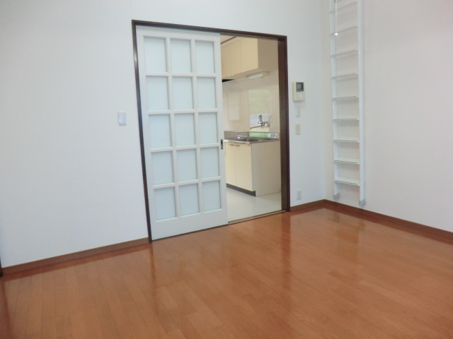 Living and room