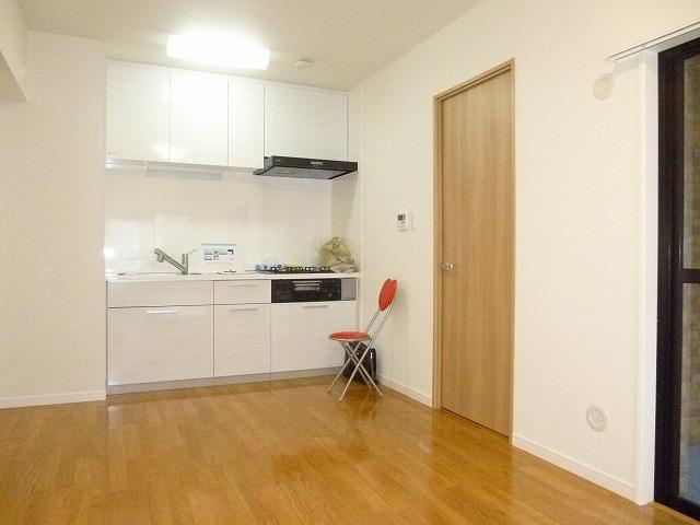 Living. Local (2013) shooting p