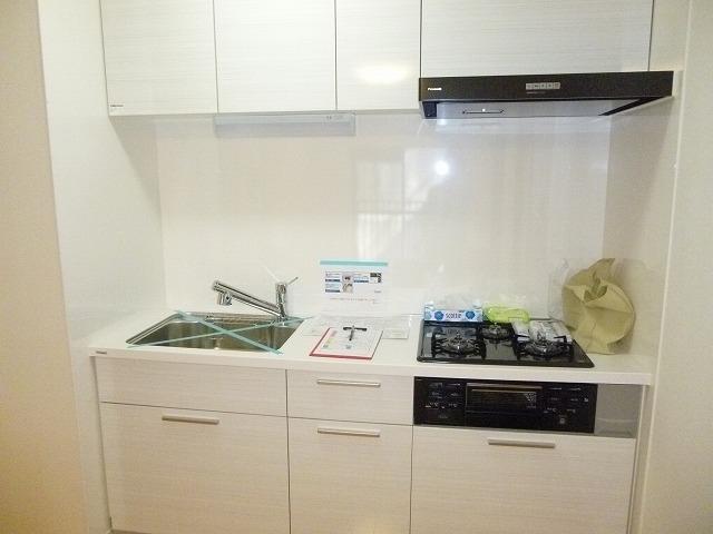 Kitchen. Local (2013) Shooting