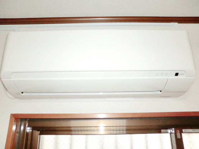 Other Equipment. ☆ Air-conditioned ☆