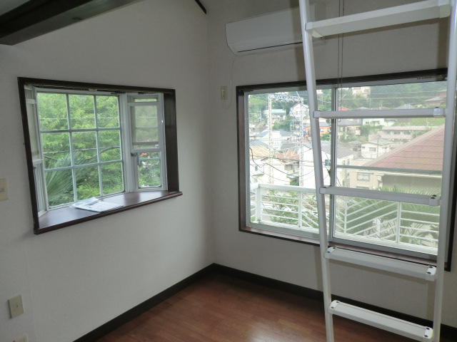 Living and room