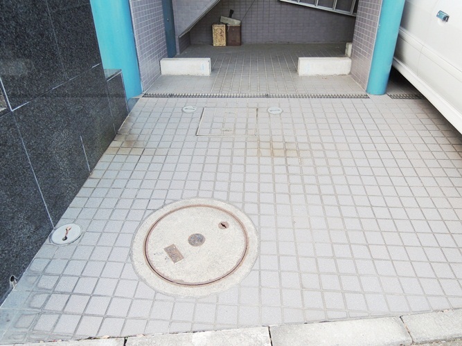 Parking lot