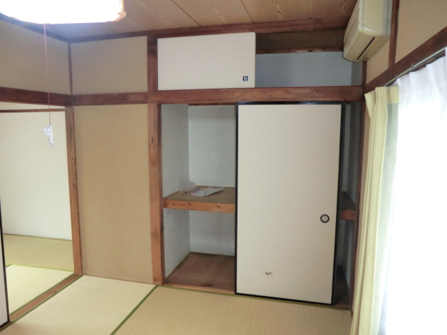 Living and room