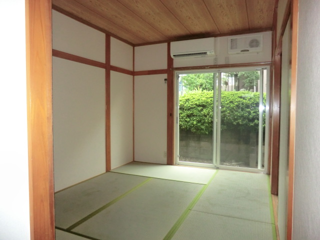 Living and room