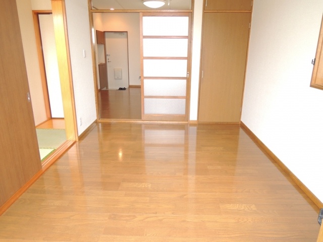 Living and room