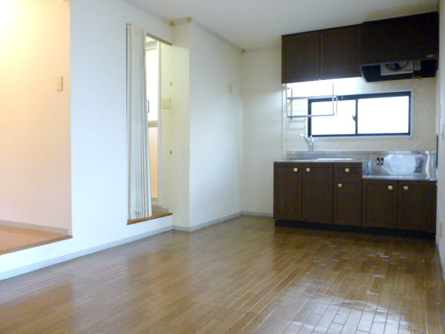 Living and room. DK