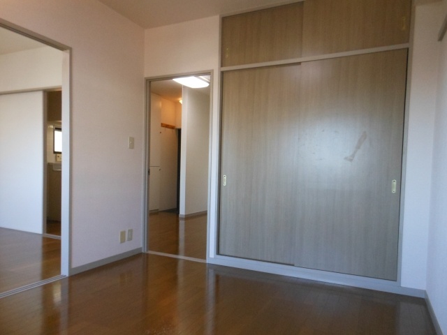 Other room space