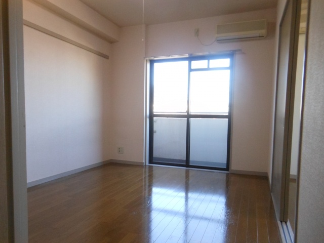 Other room space