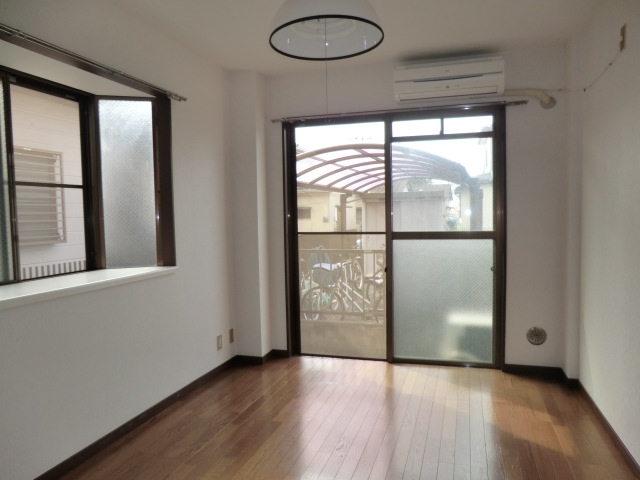 Living and room