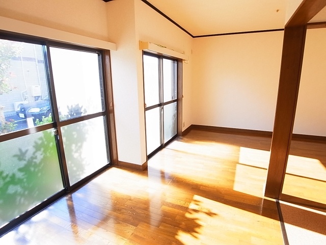 Living and room