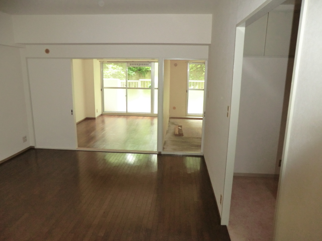 Living and room