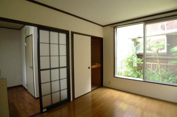 Living and room
