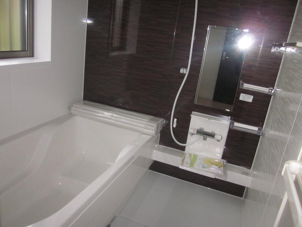 Same specifications photo (bathroom). (Each Building) same specification