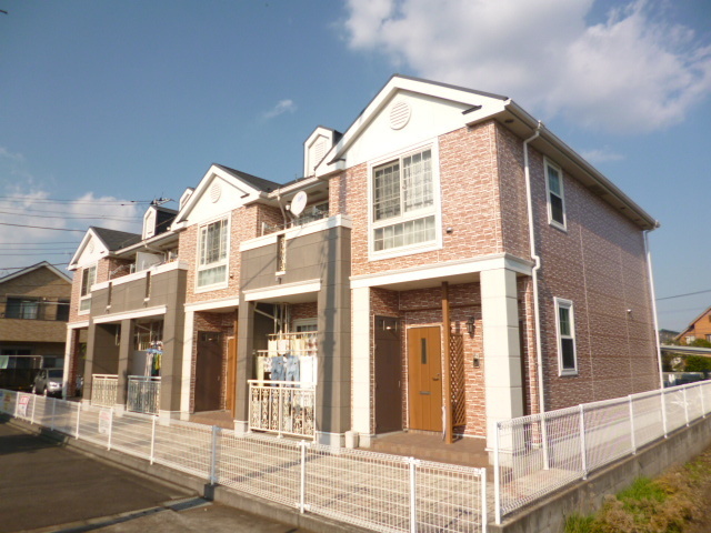 Building appearance. ☆ Sunny ☆