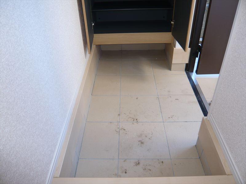 Entrance. Local (12 May 2012) shooting