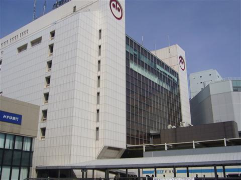 Shopping centre. 800m to Odakyu Department Store