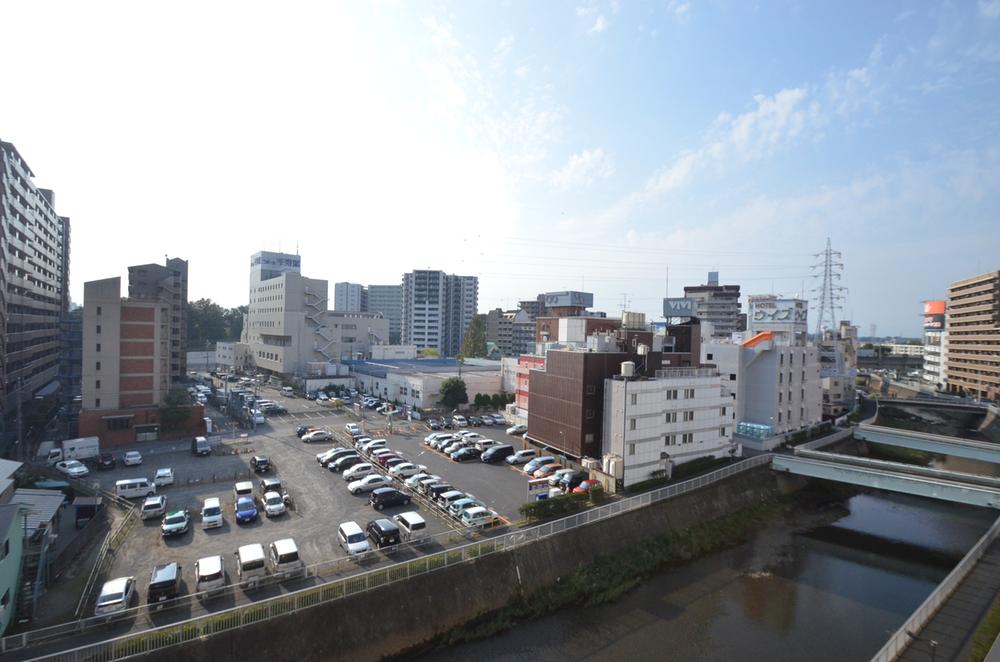 View photos from the dwelling unit. View from the site (November 2013) Shooting