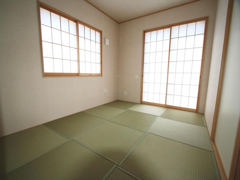 Same specifications photos (Other introspection). Same specifications