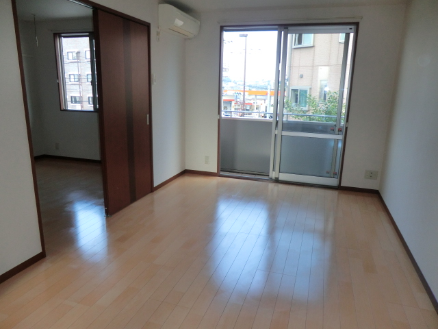 Living and room