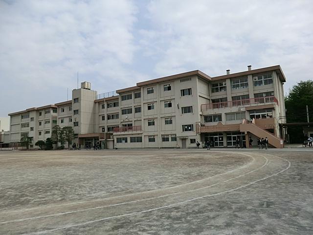 Junior high school. 1695m until Machida TatsuSakai junior high school