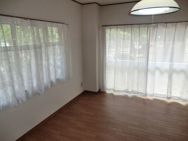 Living and room