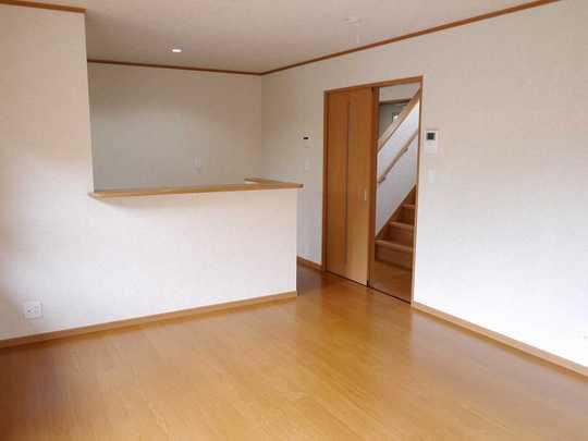 Living. LDK15 Pledge, All room pair glass