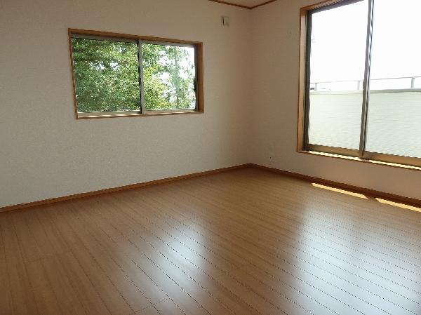 Non-living room. Master Bedroom 8 pledge