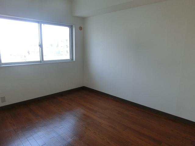 Non-living room