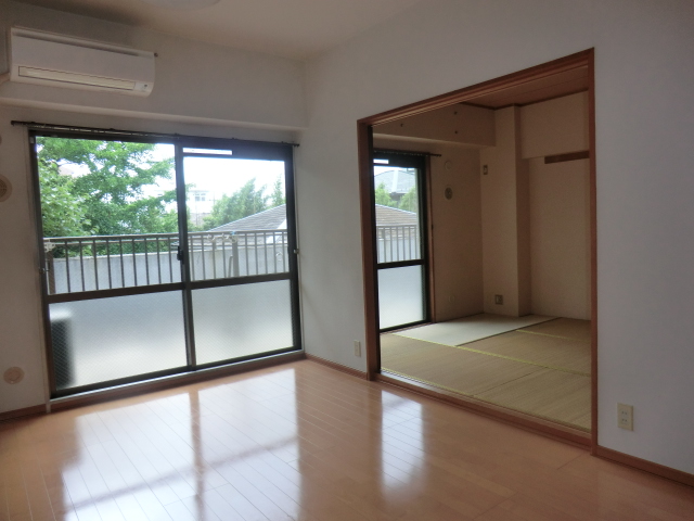 Living and room