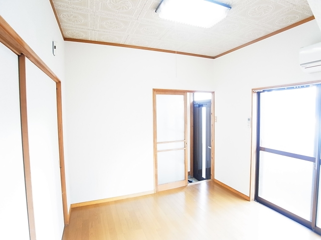 Living and room