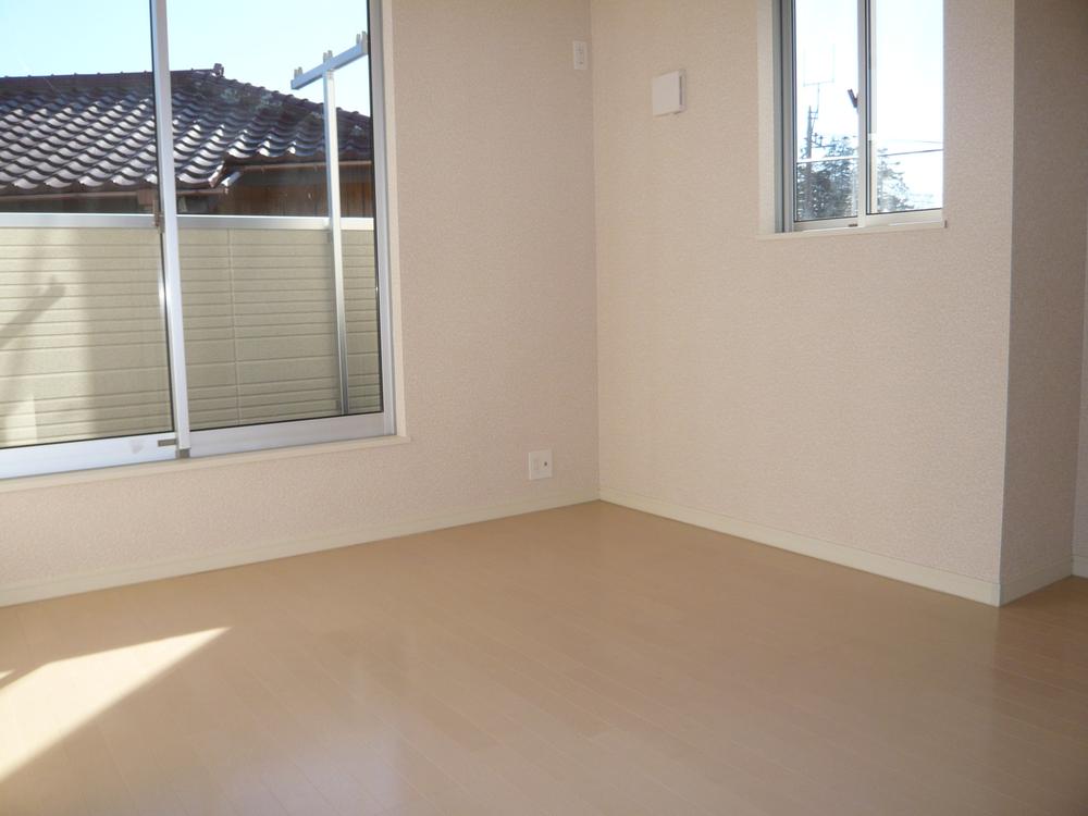 Non-living room. Indoor (12 May 2013) Shooting