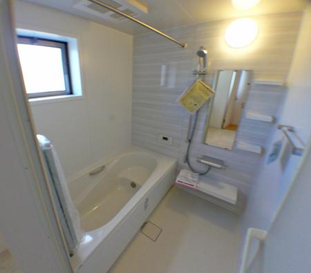 Bathroom. Indoor (12 May 2013) Shooting