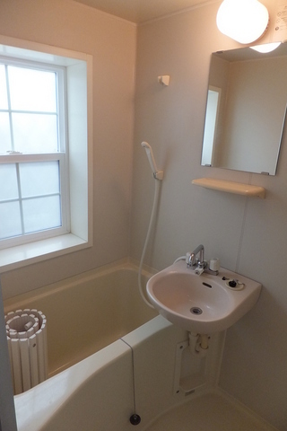 Bath. Bathing with a window