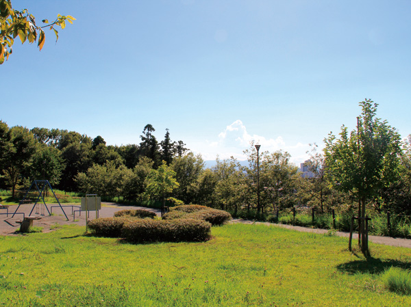 Surrounding environment. Koyama Tamasakai park (about 420m / 6-minute walk)