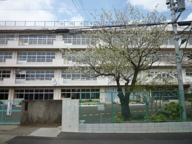 Primary school. 380m Ogawa up to elementary school (elementary school)